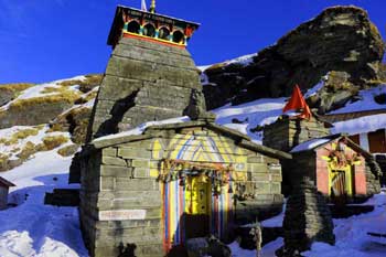 Highest shiva temple in the world is one of panch kedars. Day 3 - trek starts with a descent of 3km back to sari village